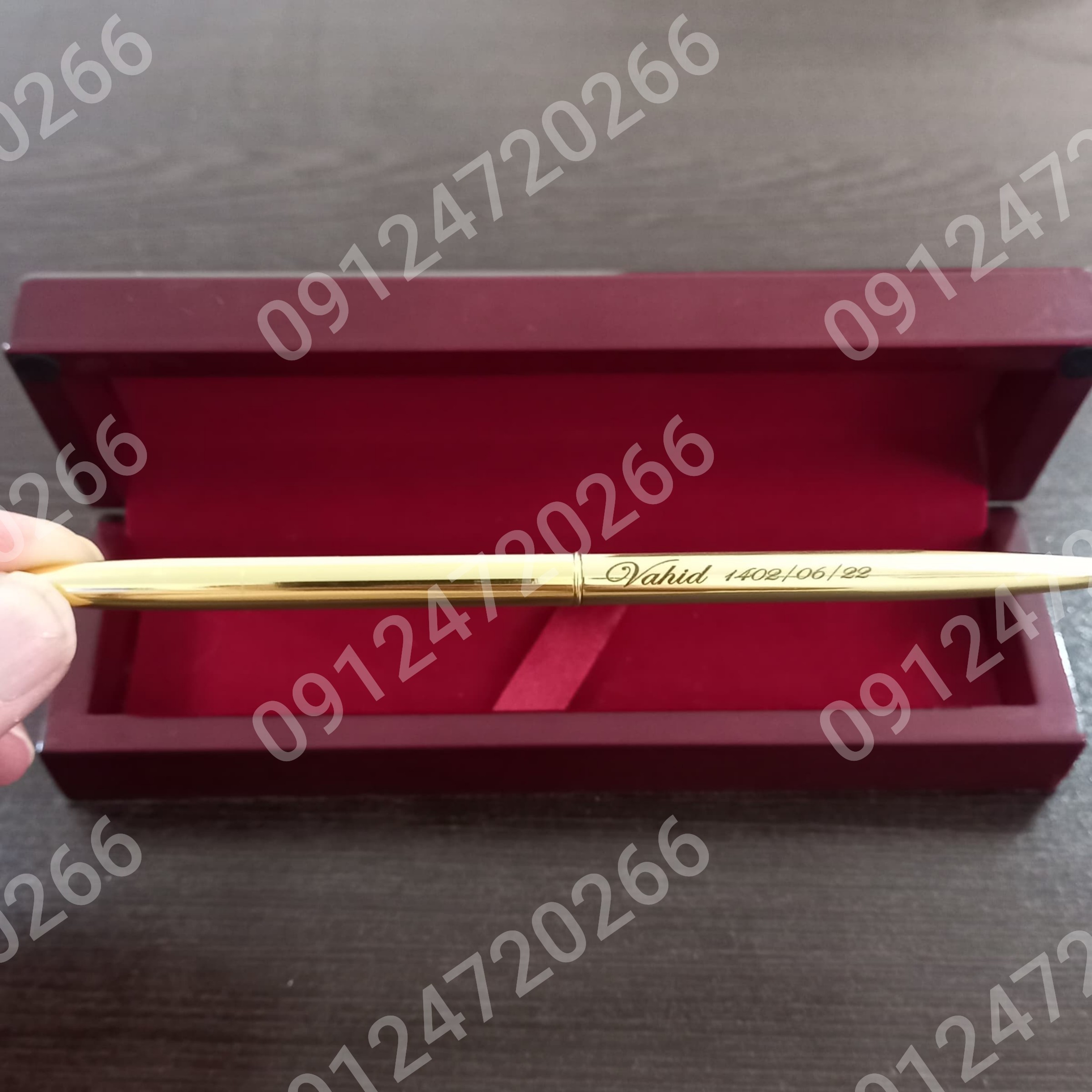 خودکار لاکچری روکش طلا 24عیار به همراه شناسنامه و حک اسم رایگان و جعبه چوبی بیش از 3000نمونه حک شده موفق 09124720266