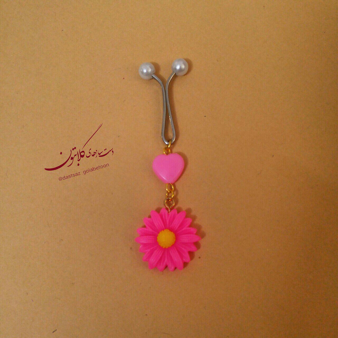 گیره روسری دخترانه گل صورتی گلابتون