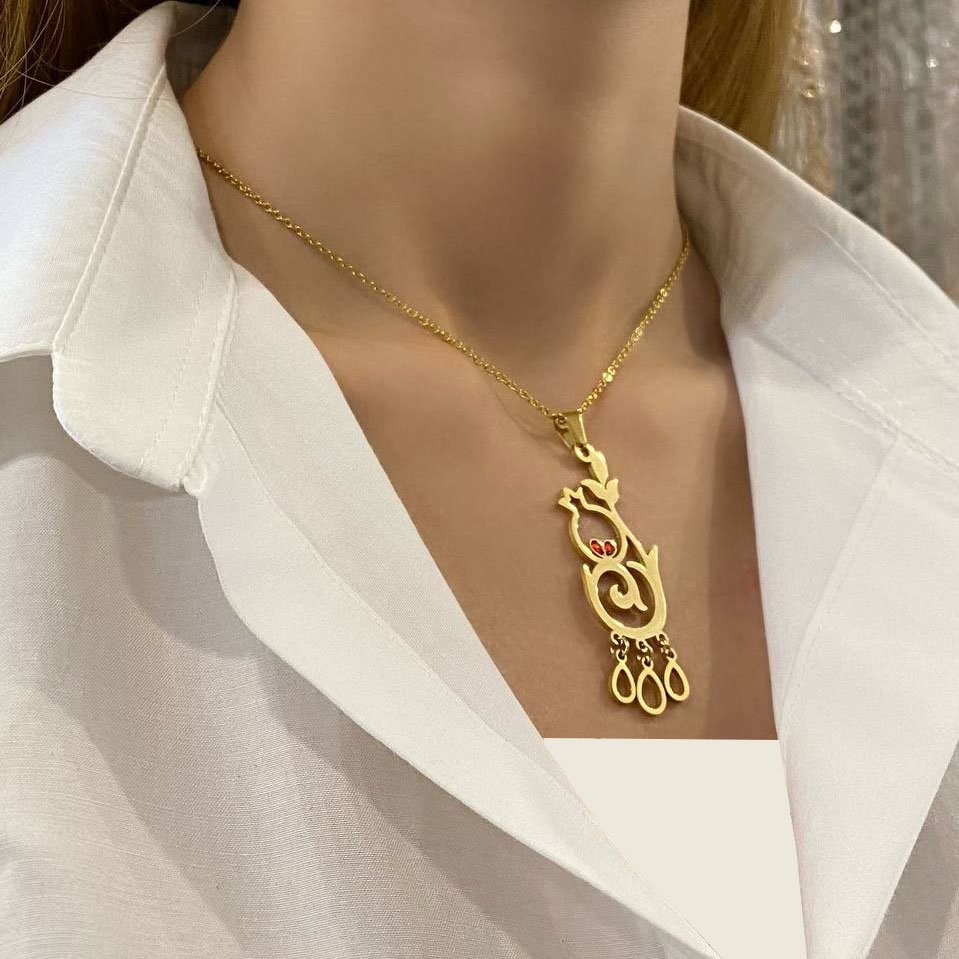 گردنبند استیل طرح انار (با زنجیر) 1099