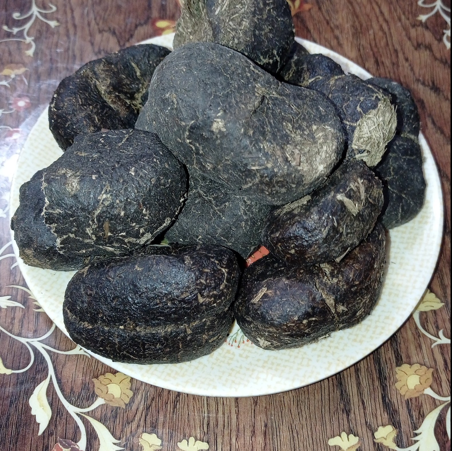 عنبر نسارا یا سرگین الاغ ماده 200 گرمی