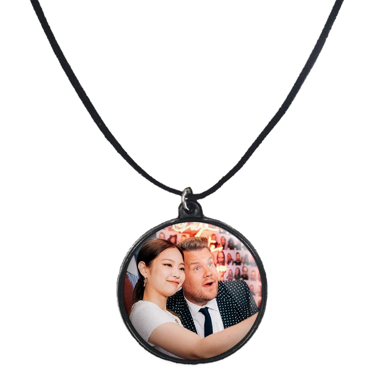 گردنبند پرمانه طرح بلک پینک کد pmb.18107 مدل دو طرفه