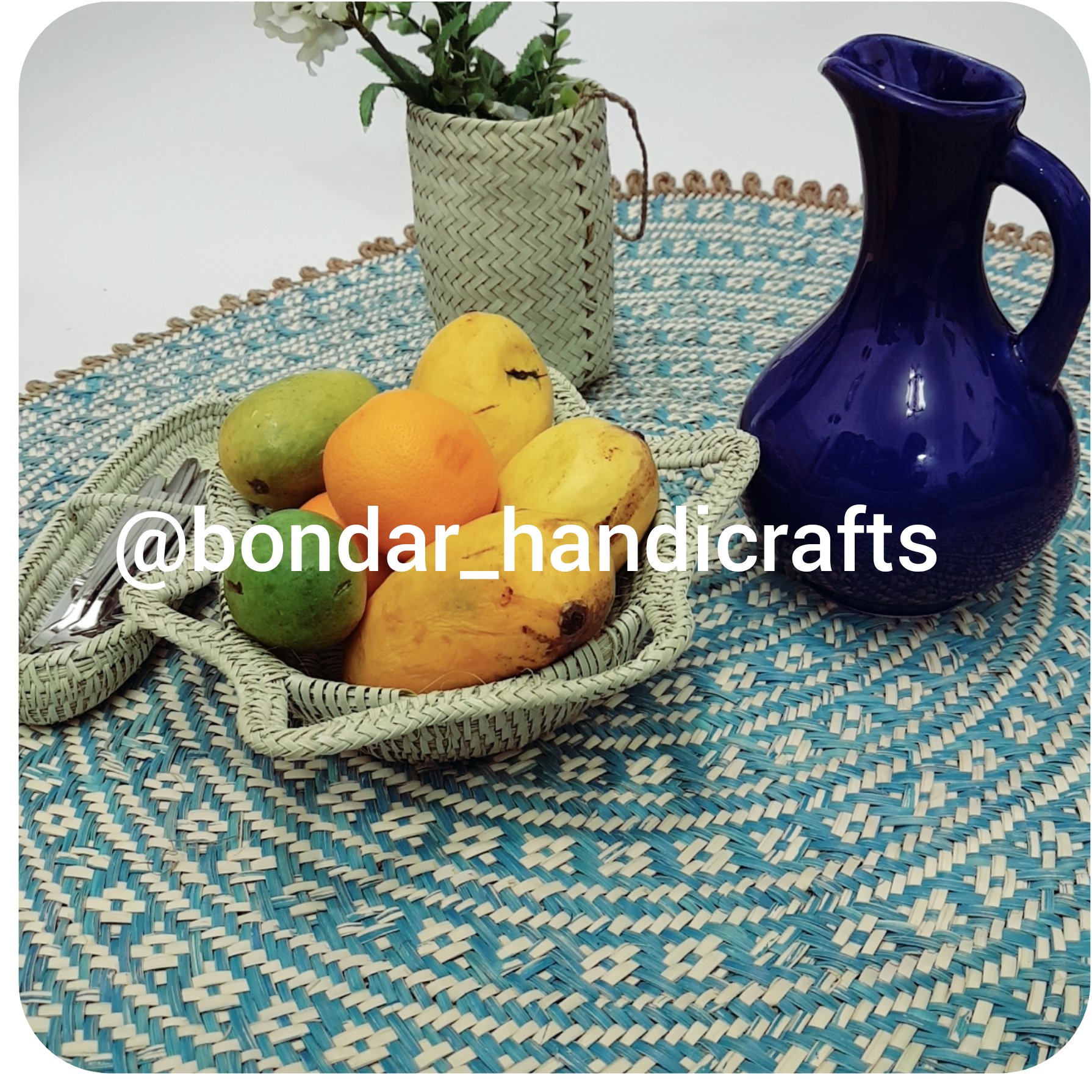 سفره رنگی یا فرشینه حصیری