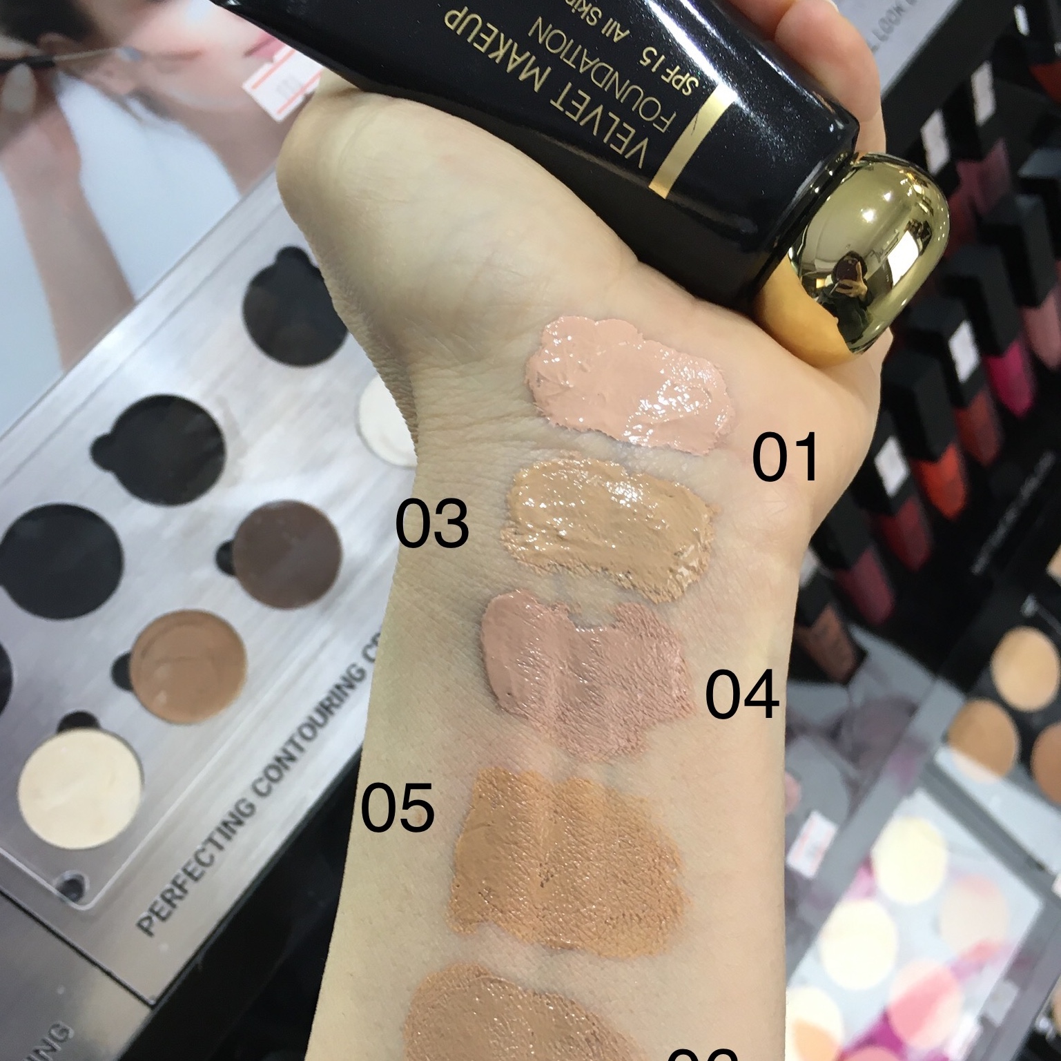 کرم پودر مای تناژ رنگی صورتی روشن جلوه طبیعی حجم 35 میلی لیتر سری Black Diamond مدل Velvet Makeup شماره 01