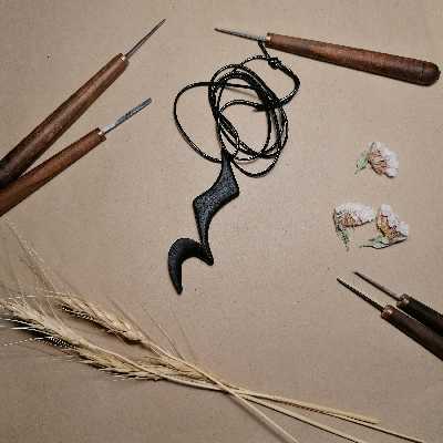 گردنبند مدل نت سکوت