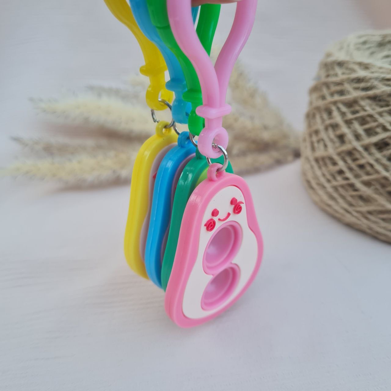 جاکلیدی بچگانه آووکادو 