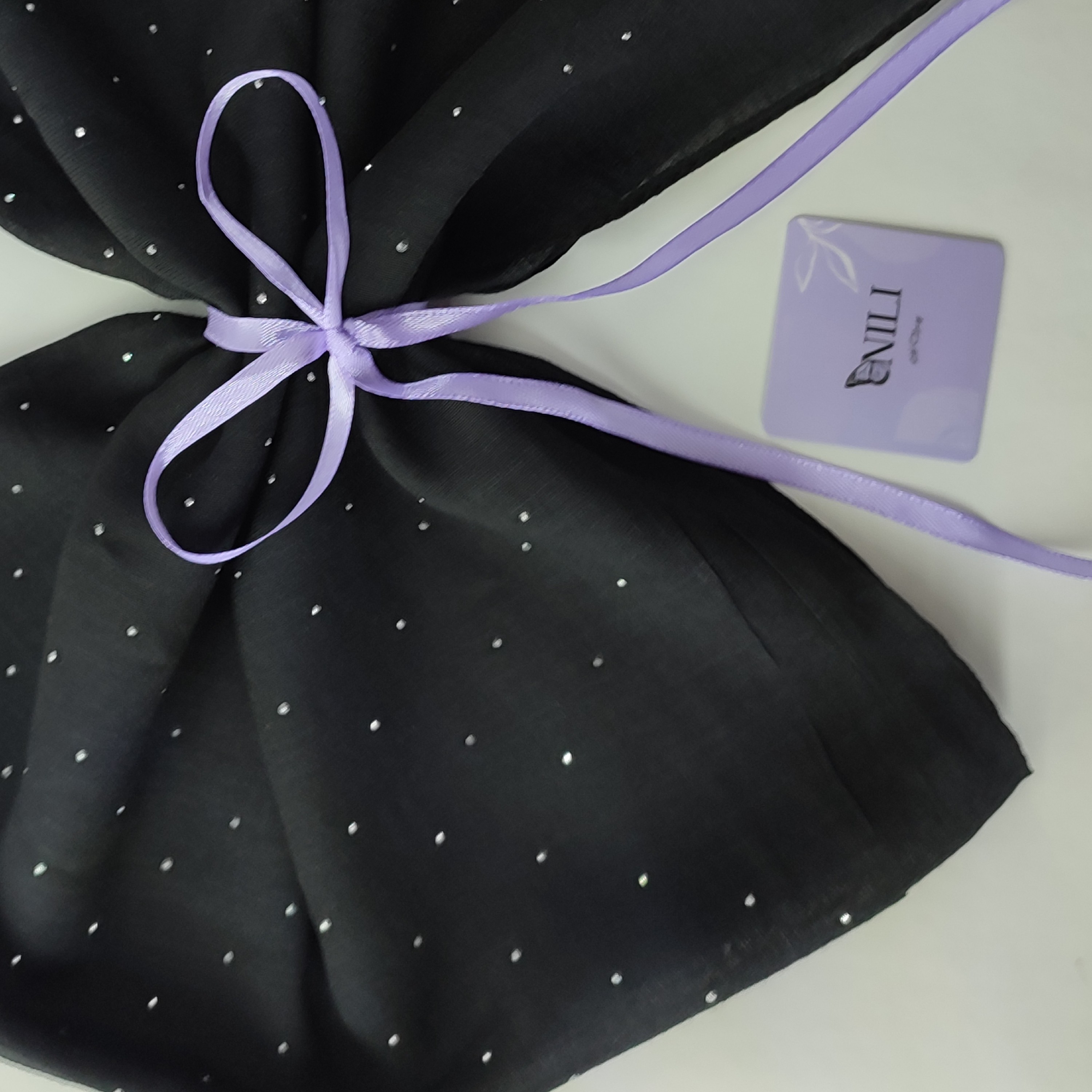 مینی اسکارف مشکی اسلپ  نگین دار  قواره 70 مناسب برای کودک و بزرگسال