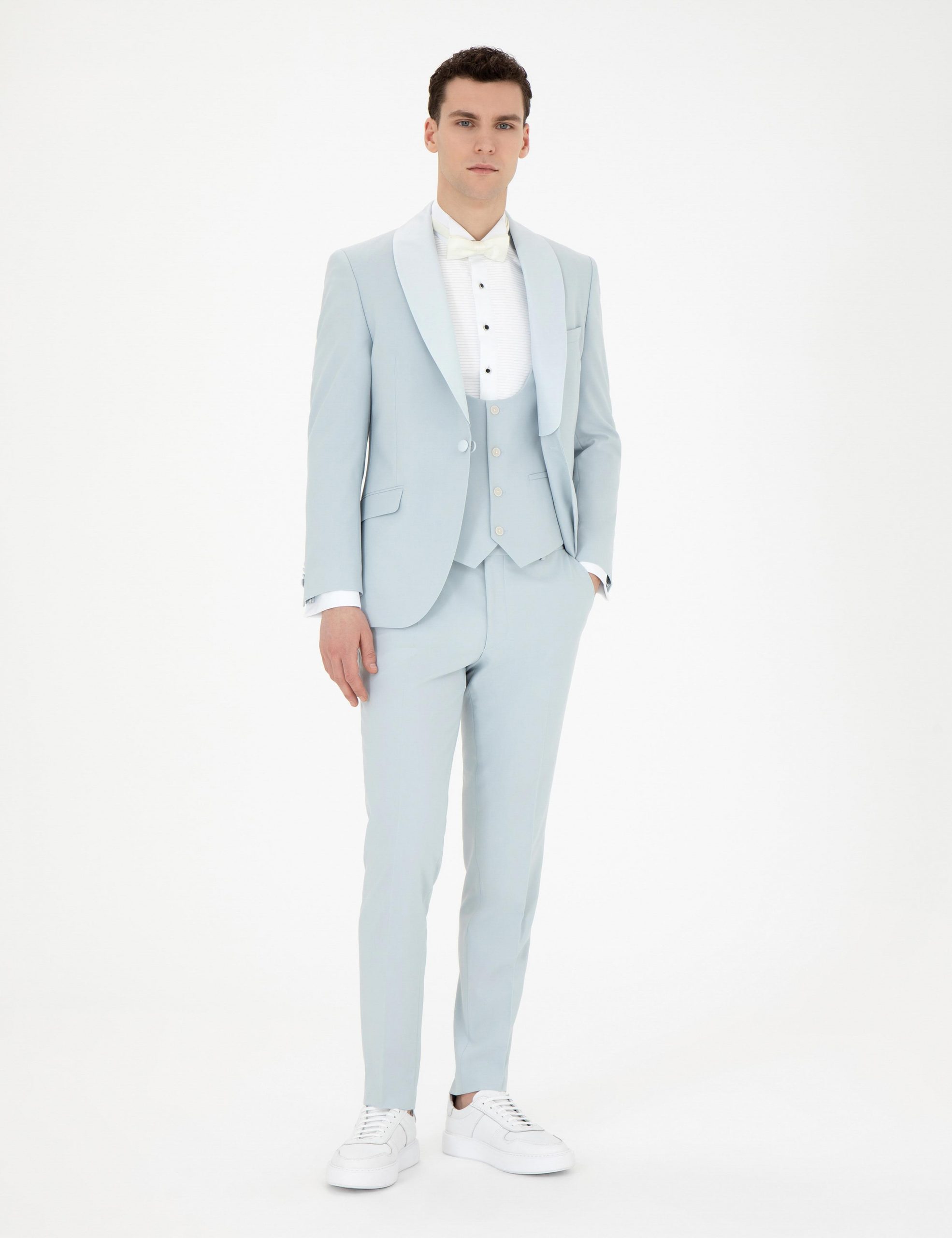 کت و شلوار مردانه آبی روشن پیرکاردین - فروشگاه لباس شهرمون