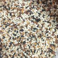 کنجد ترکیبی  200گرمی(ترکیب کنجد سفید،مشگی،قهوه ای)