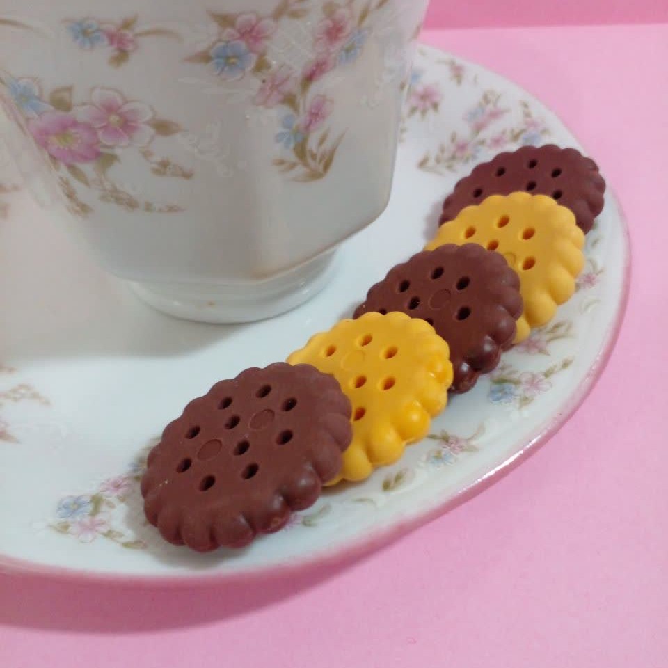 پاکن بیسکوییت