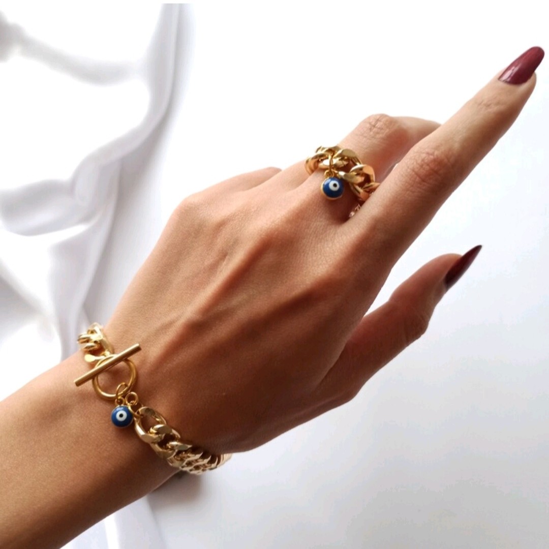 ست دستبند و انگشتر کارتیر  استیل طلایی،ارسال رایگان،رنگ ثابت تضمینی،مناسب استفاده روزانه و دائم وهدیه،بدلیجات تمام استیل