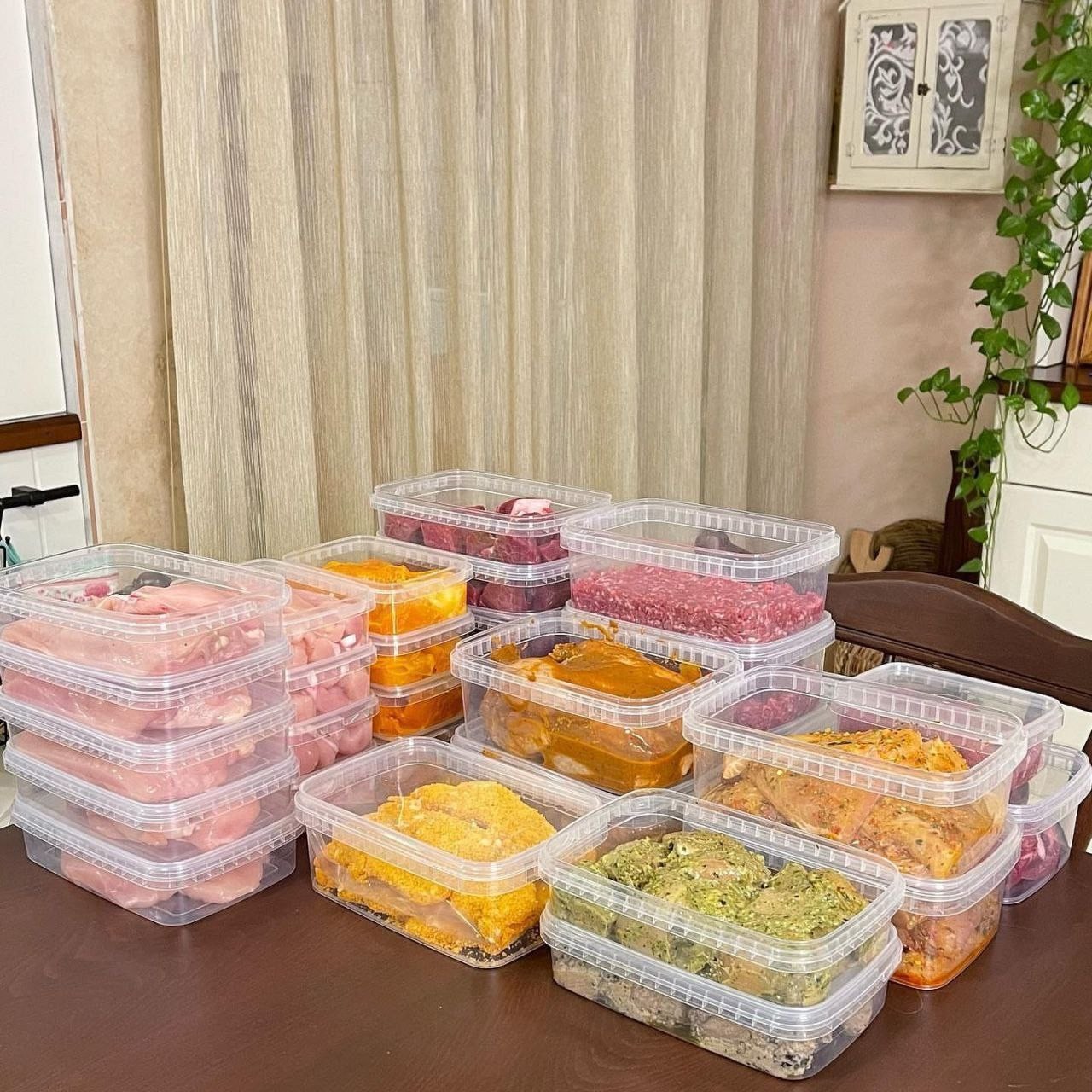 ظرف فریزری 1000 میل قابل استفاده در فریزر و فر برای اب کردن یخ مواد غذایی