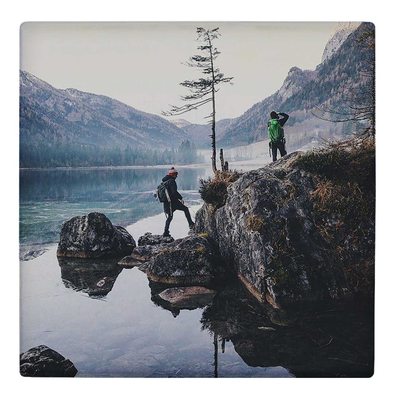 کاشی کارنیلا طرح گردشگران در دریاچه کوهستانی کد wk4975