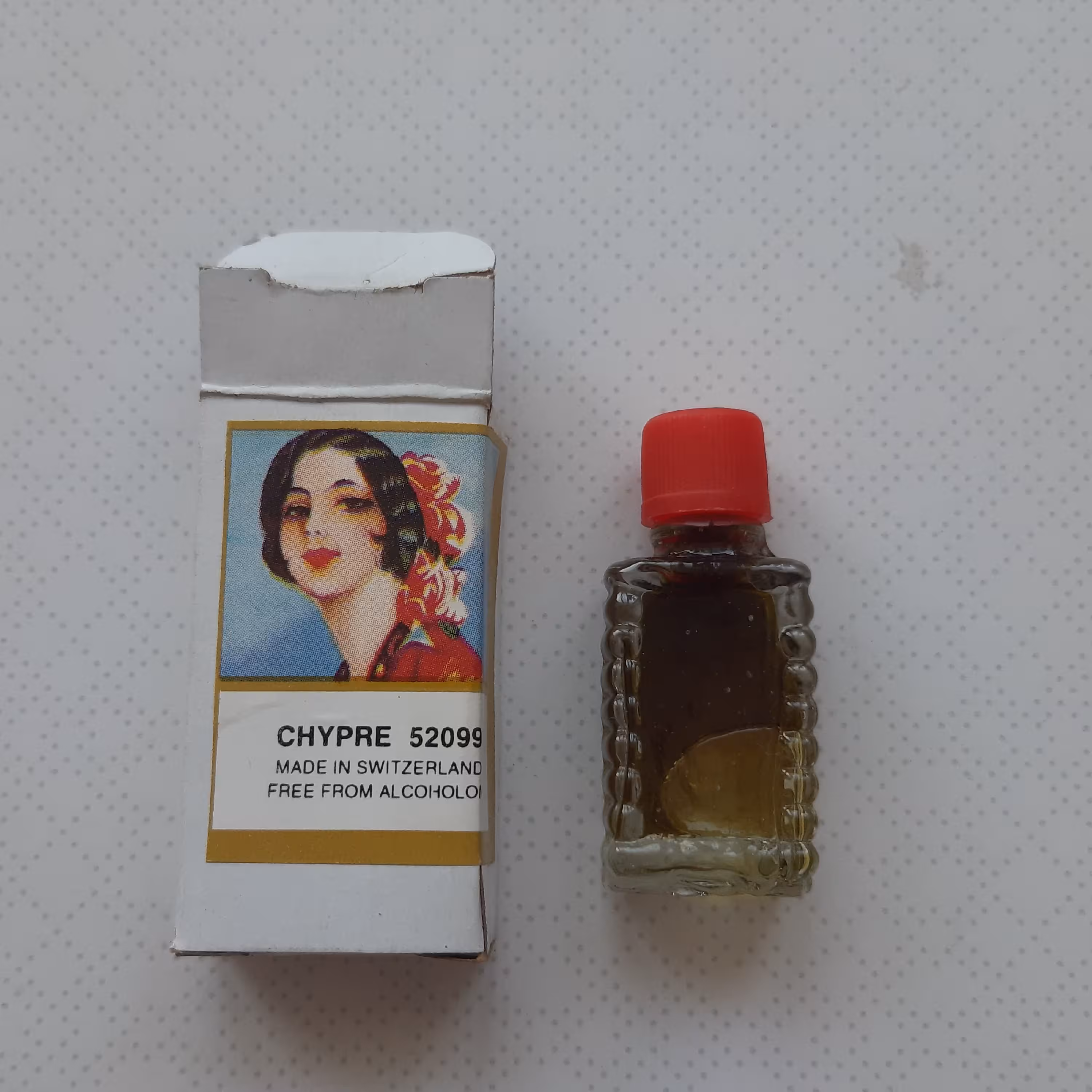 عطر قدیمی سوئیسی خوشبو