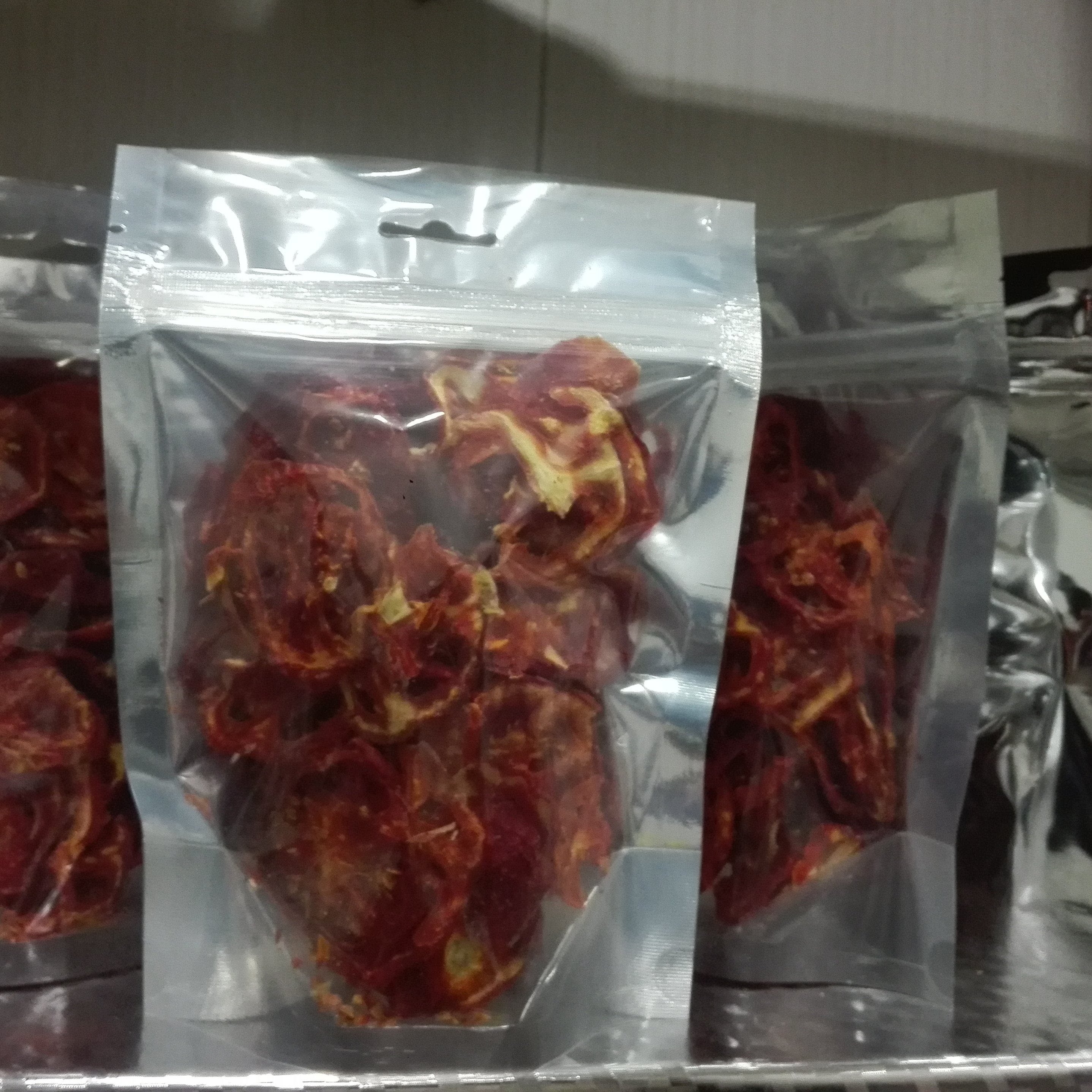 گوجه فرنگی اسلایس و خشک  شده