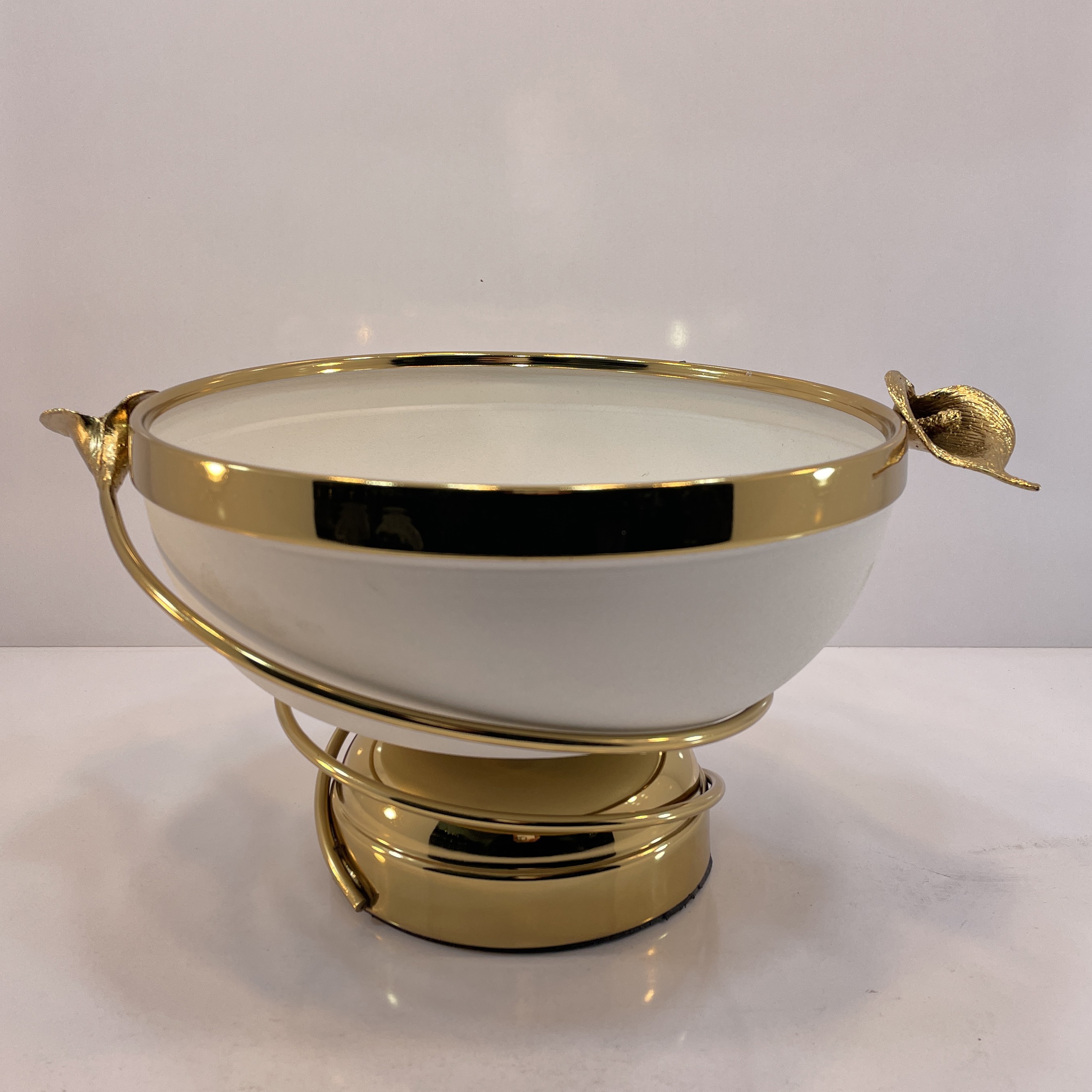 آجیل خوری لیلیوم سفید و مشکی