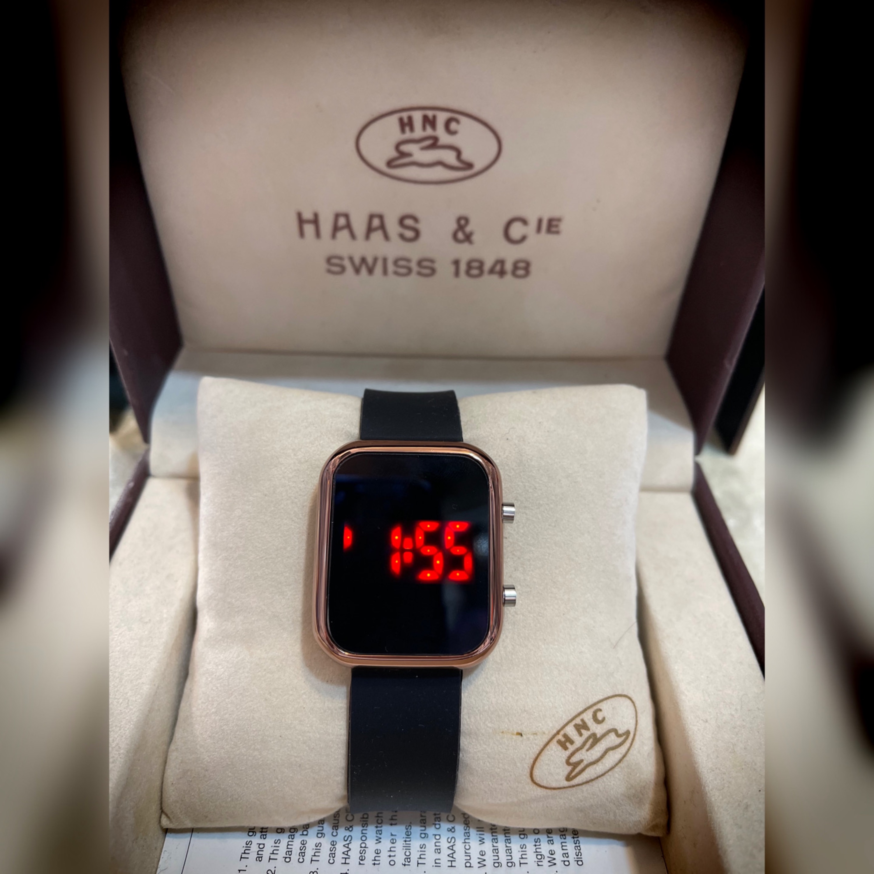 ساعت طرح اپل واچ بند سیلیکونی ال ای دی نمایشگر ساعت و تاریخ