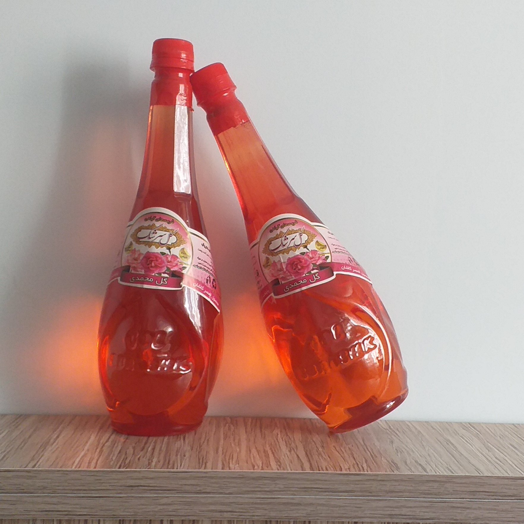 2عدد شربت بیدمشک بهارنارنج و گل محمدی گیاهی و طبیعی و سالم