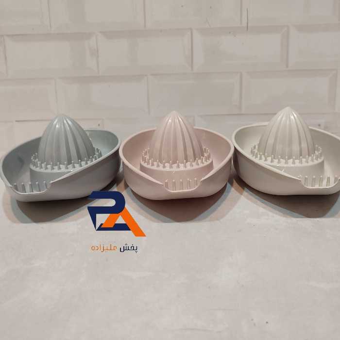 آب مرکبات گیری دستی آب میوه گیری دستی  جنس  پلاستیک مواد نو تگ رنگ   محصول معتبر شرکت رعنا 