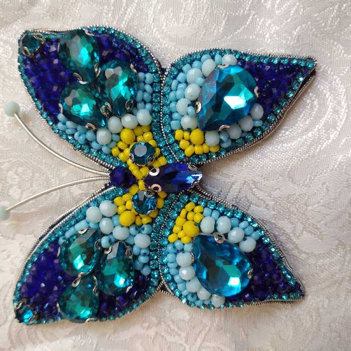 گلسینه جواهر دوزی پروانه 