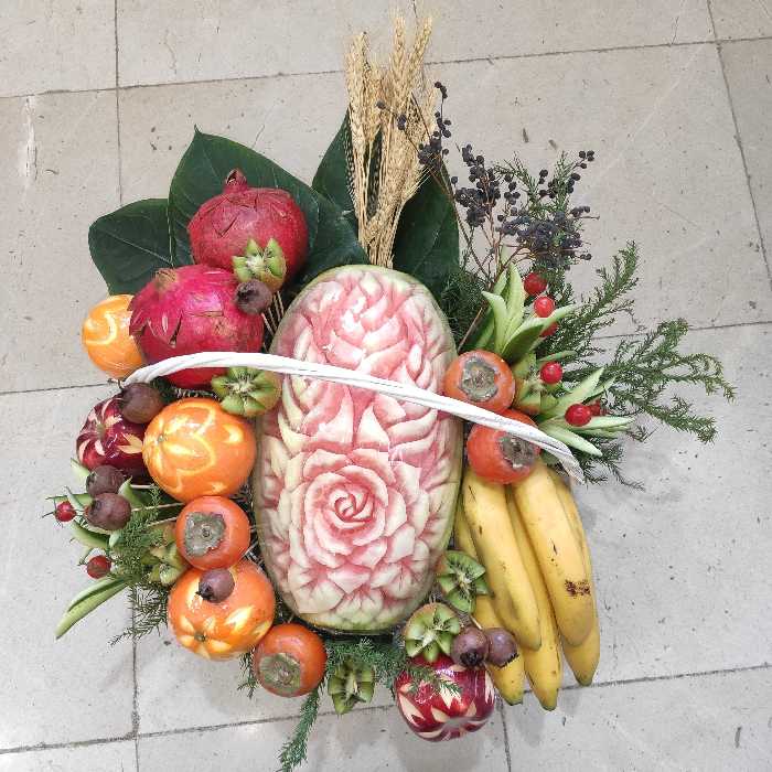  میوه آرایی،سبد میوه آرایی،میوه آرایی یلدا،میوه یلدا ،هندوانه  تزیین شده