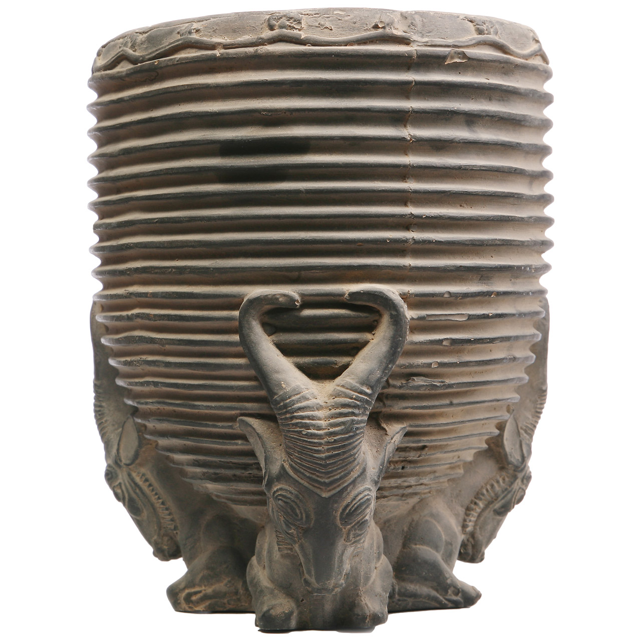 مجسمه تندیس و پیکره شهریار مدل سنگابه بز کوهی کد MO600 سایز بزرگ