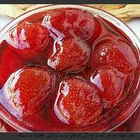 مربا توت فرنگی نیم کیلویی