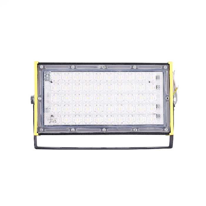 پرژکتور 50 وات پارس شعاع توس مدل آتریا SMD