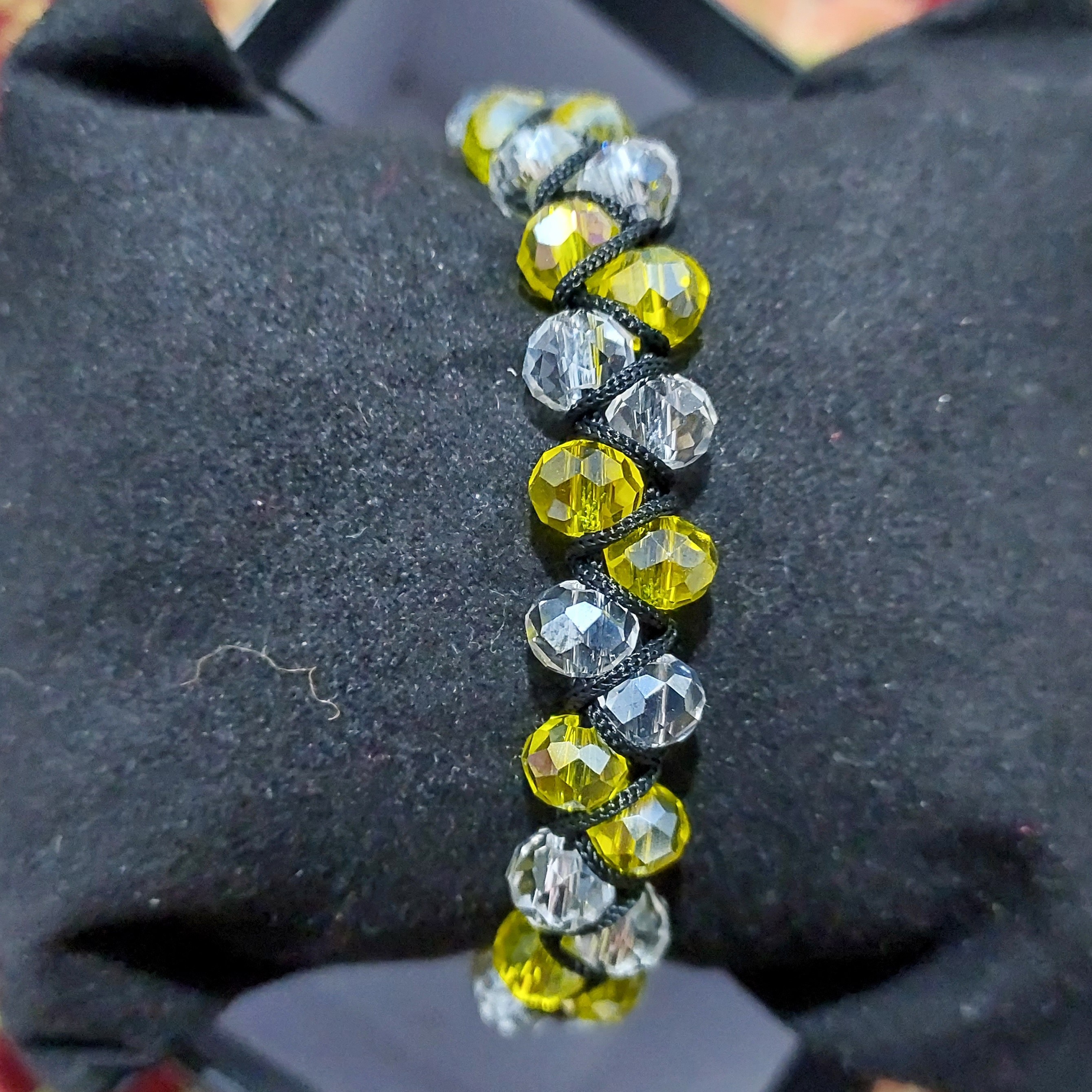 دستبند کریستالی زرد و سفید