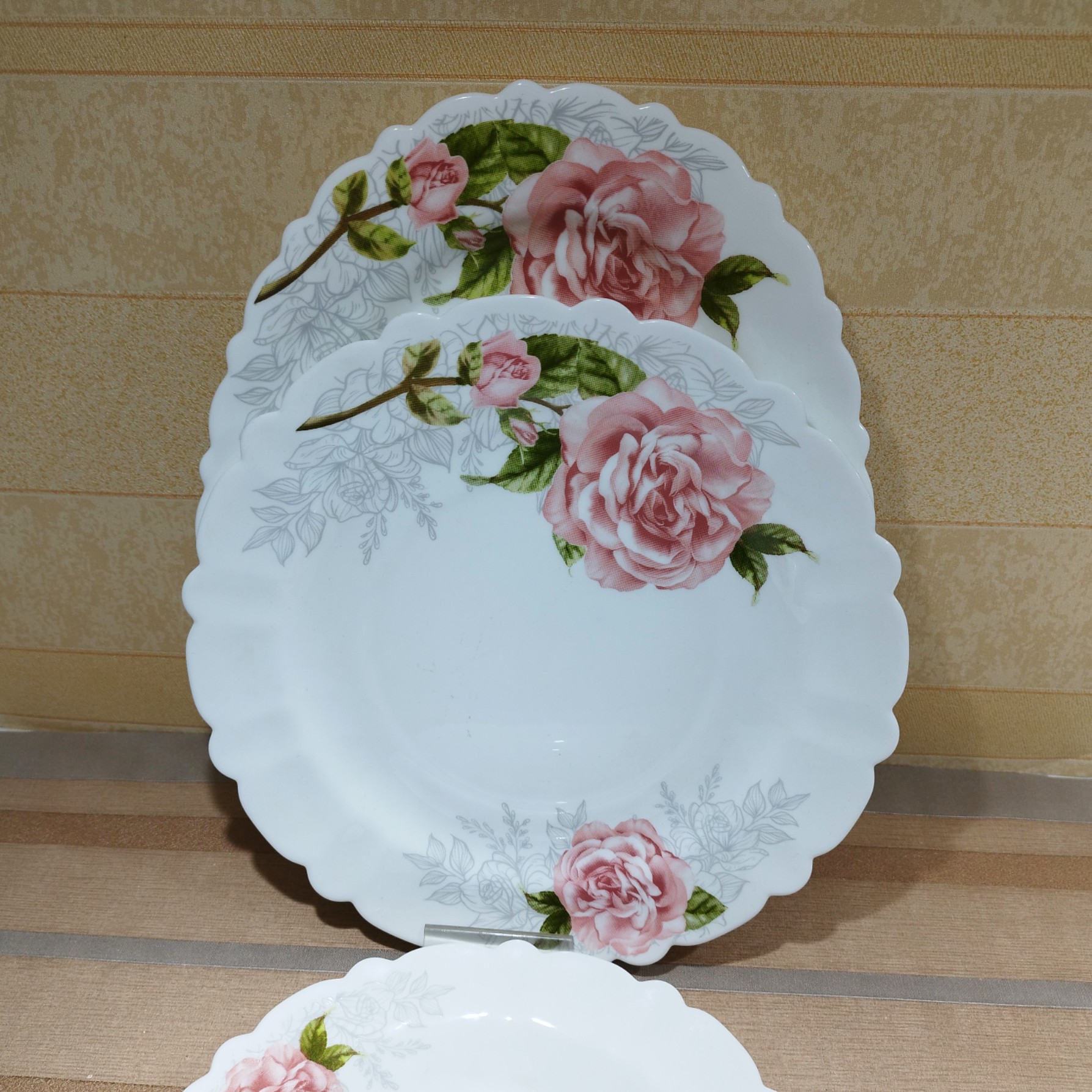 آیروپال مهکامه (مقصود) سرویس غذاخوری اپال 25 پارچه مقصود  ارسال بصورت پس کرایه