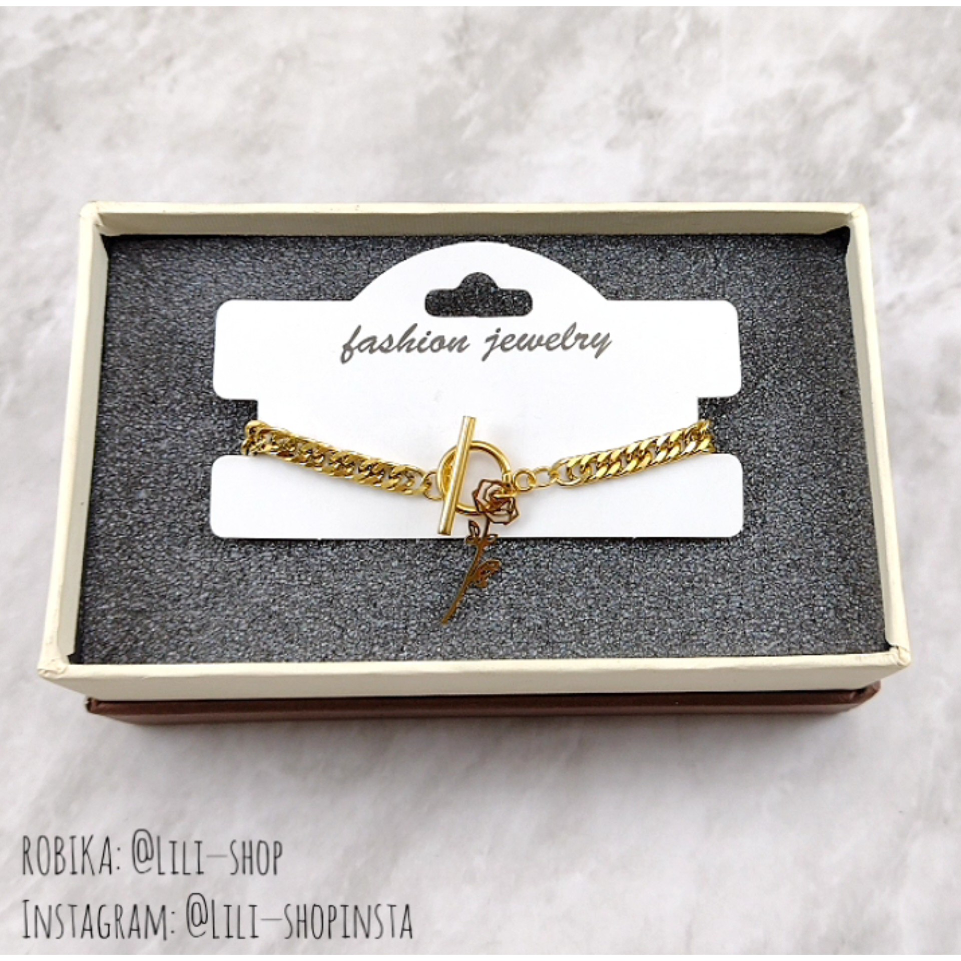 دستبند کارتیر گل رز طلایی (رنگ ثابت)