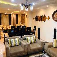 اینه  مربعWe (پس کرایه)