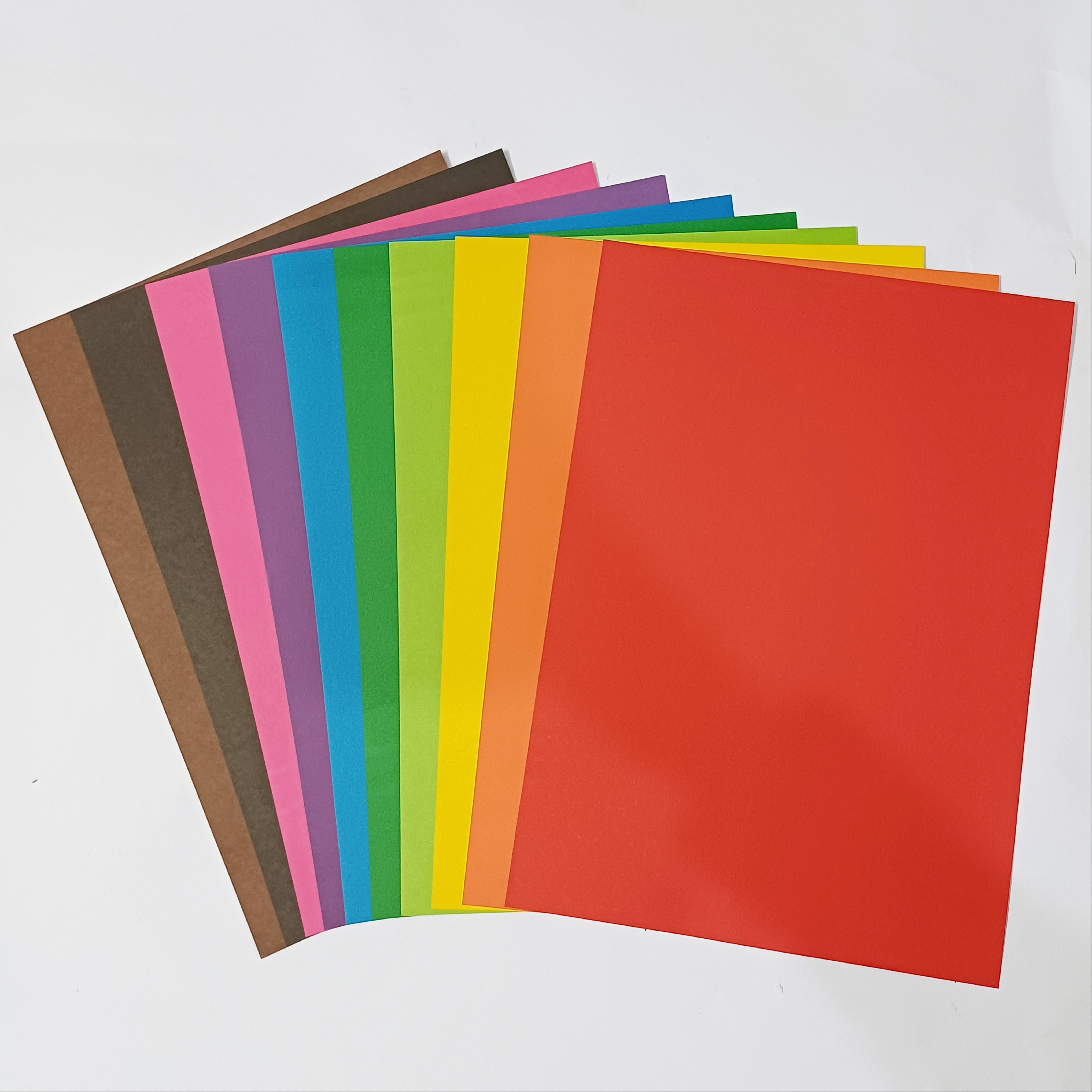 بسته 10 عددی مقوا رنگی دو رو سایز بزرگتر از A4 با کیفیت