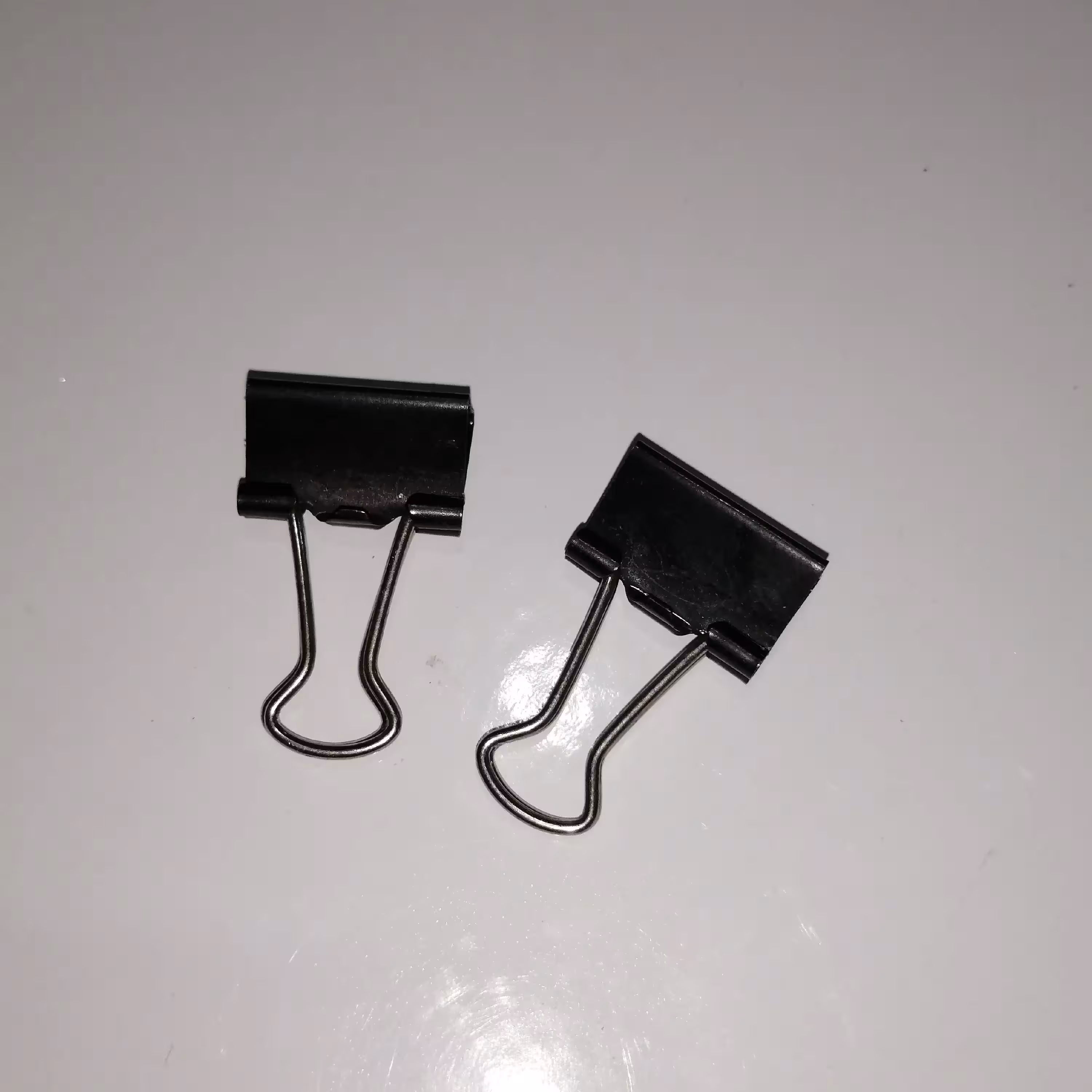 گیره کاغذ سایز کوچک مشکی بسته دو عددی