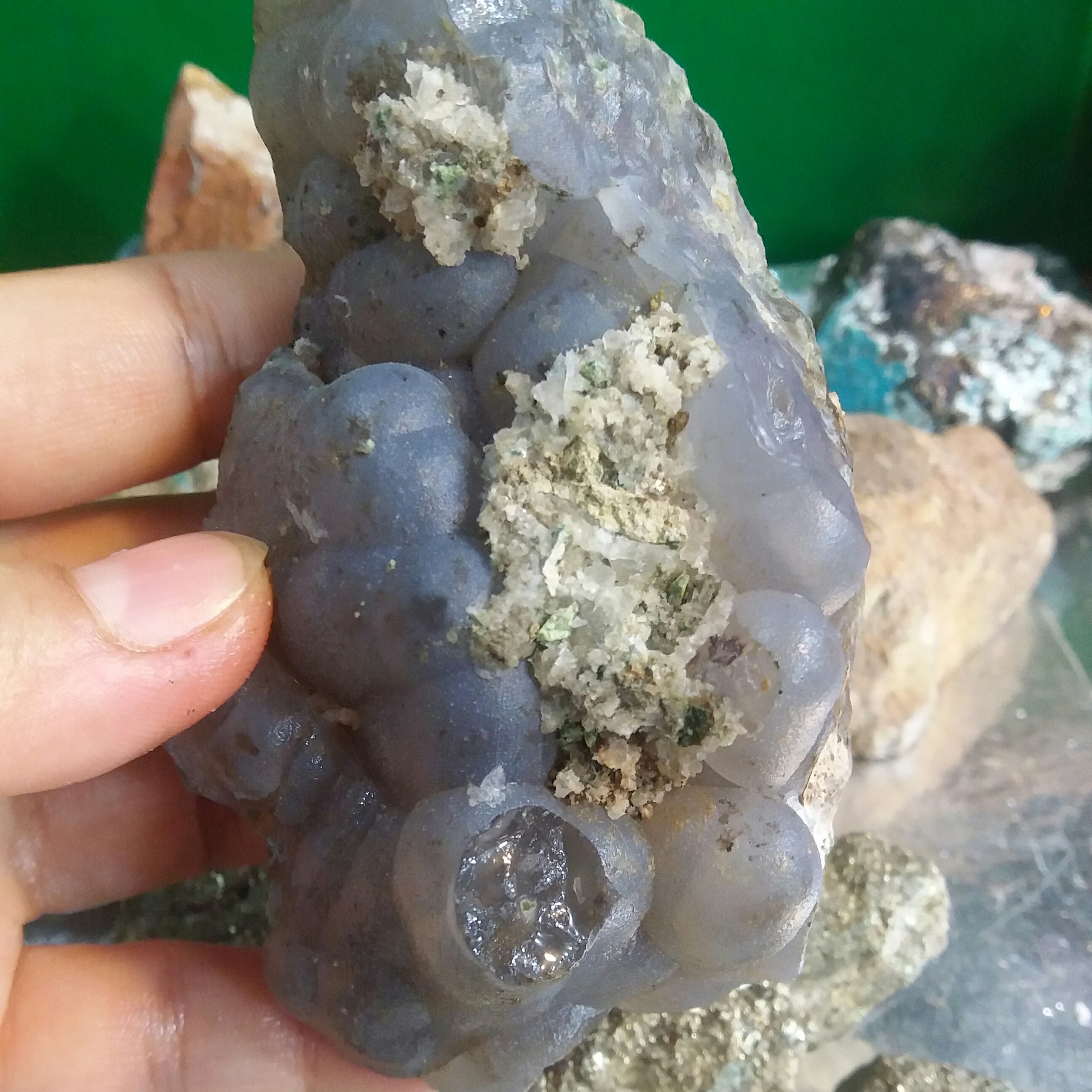 سنگ عقیق اصل تاولی رنگی و شفاف کلکسیونی و خاص سنگ با درختان کشیده 10 سانته