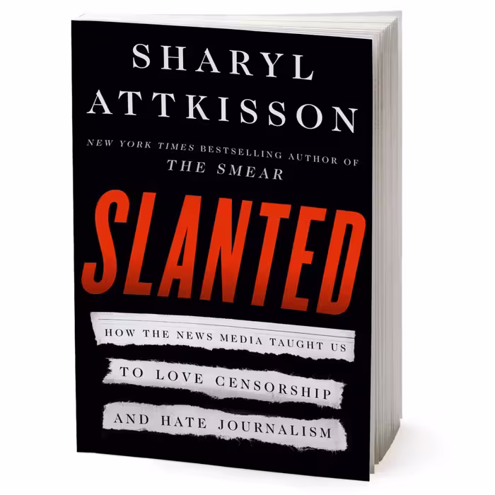 کتاب Slanted اثر Sharyl Attkisson انتشارات HarperCollins Publishers Inc