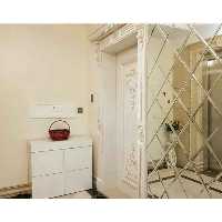 آینه دکوراتیو طرح لوزی