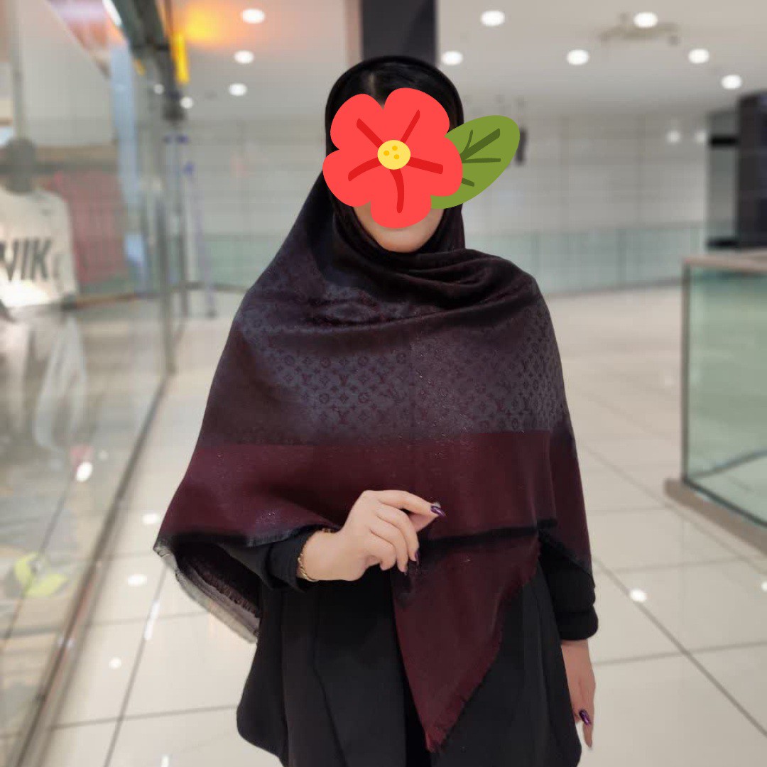 روسری نخ ابریشم ژاکارد دو رو لمه دار قواره 140 ریشه پرزی وارداتی درجه یک