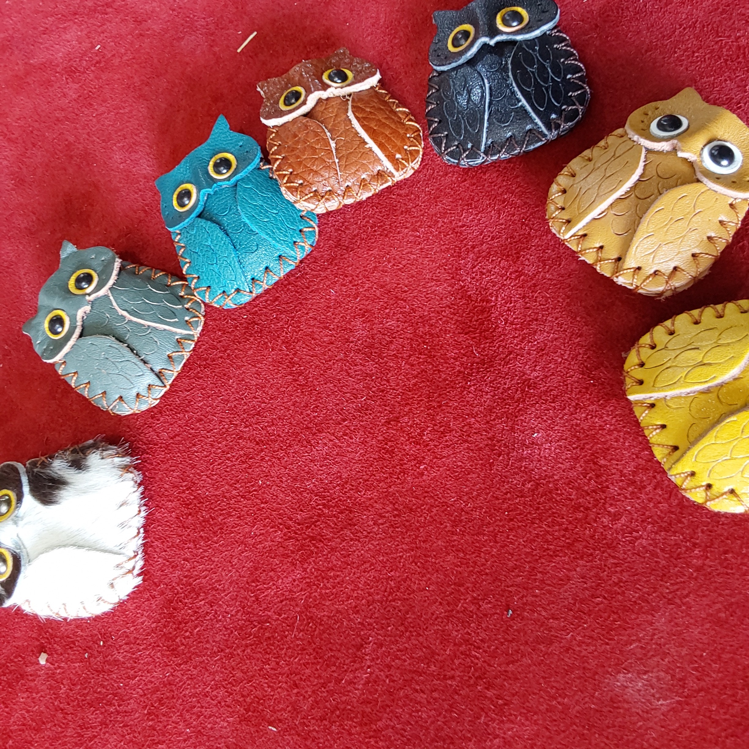 جاکلیدی چرمی طرح  جغد ابعاد 3/5×3/5در رنگهای مختلف 