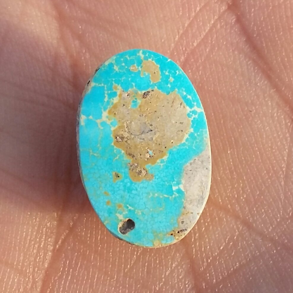 فیروزه نیشابور نگین فیروزه نیشابور خوش رنگ و بسیار فاخر بدون بهسازی کاملا طبیعی شاهکار خلقت کد 6780