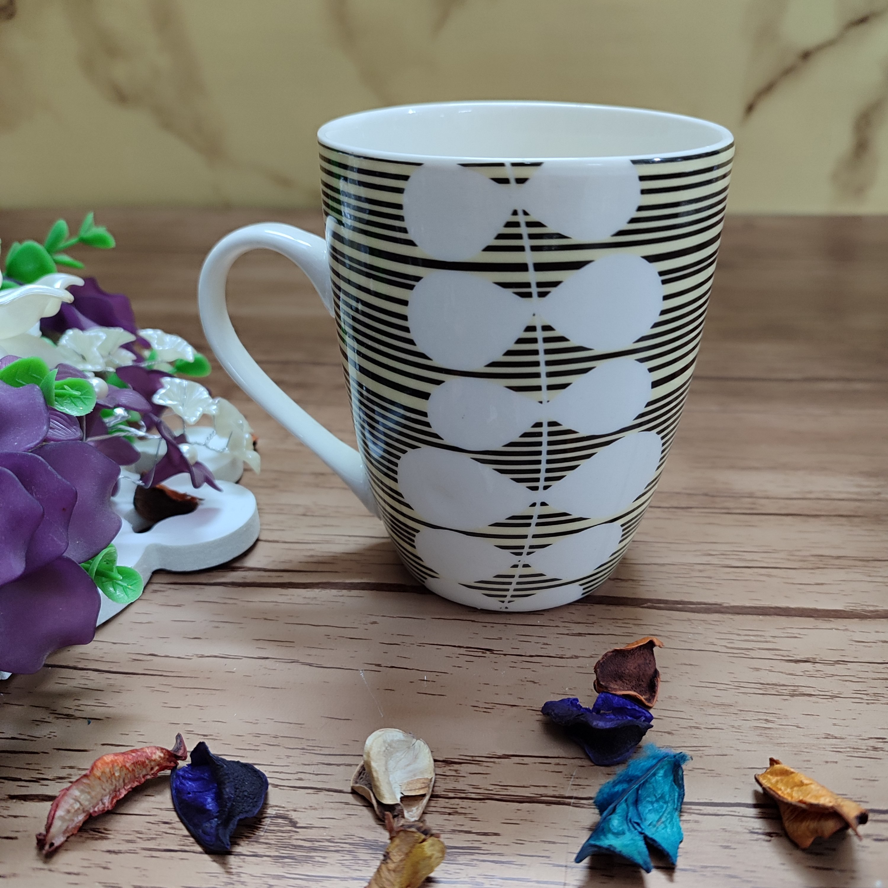 ماگ سرامیکی بدون درب  طرح پاپیون طلایی 