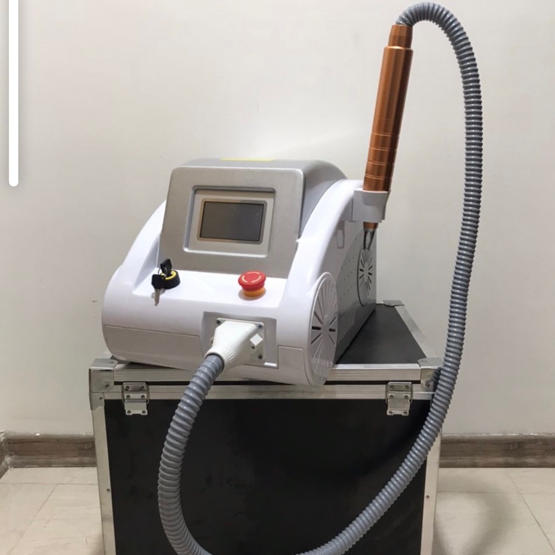 لیزر کیوسوییچ با دسته پیکوسکند