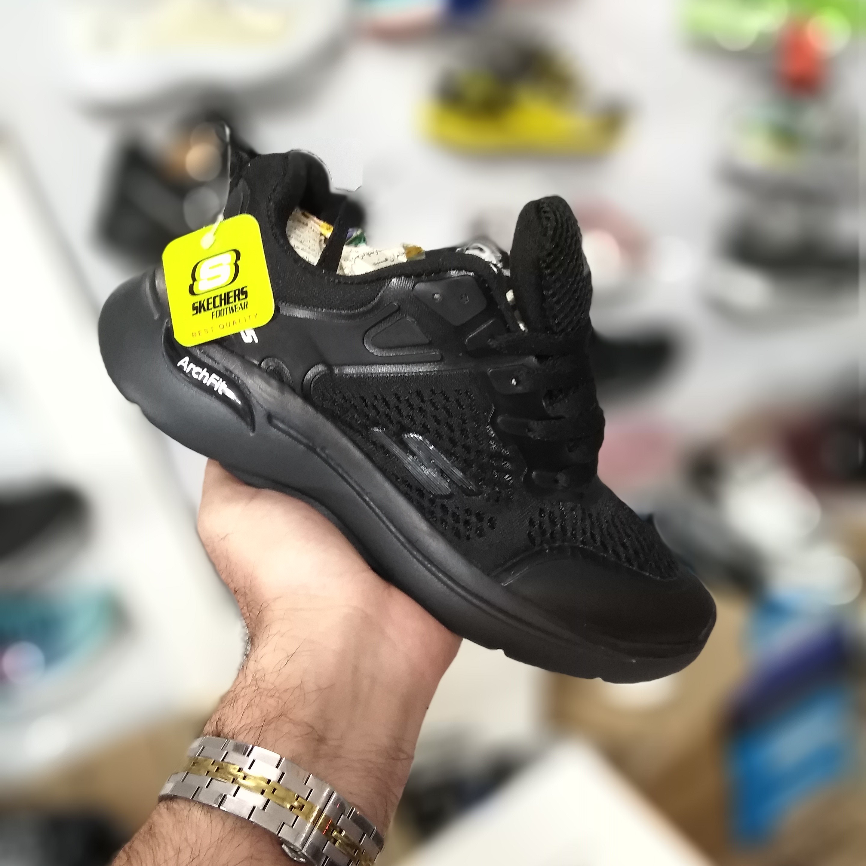 کتونی اسکیچرز، سبک و راحت