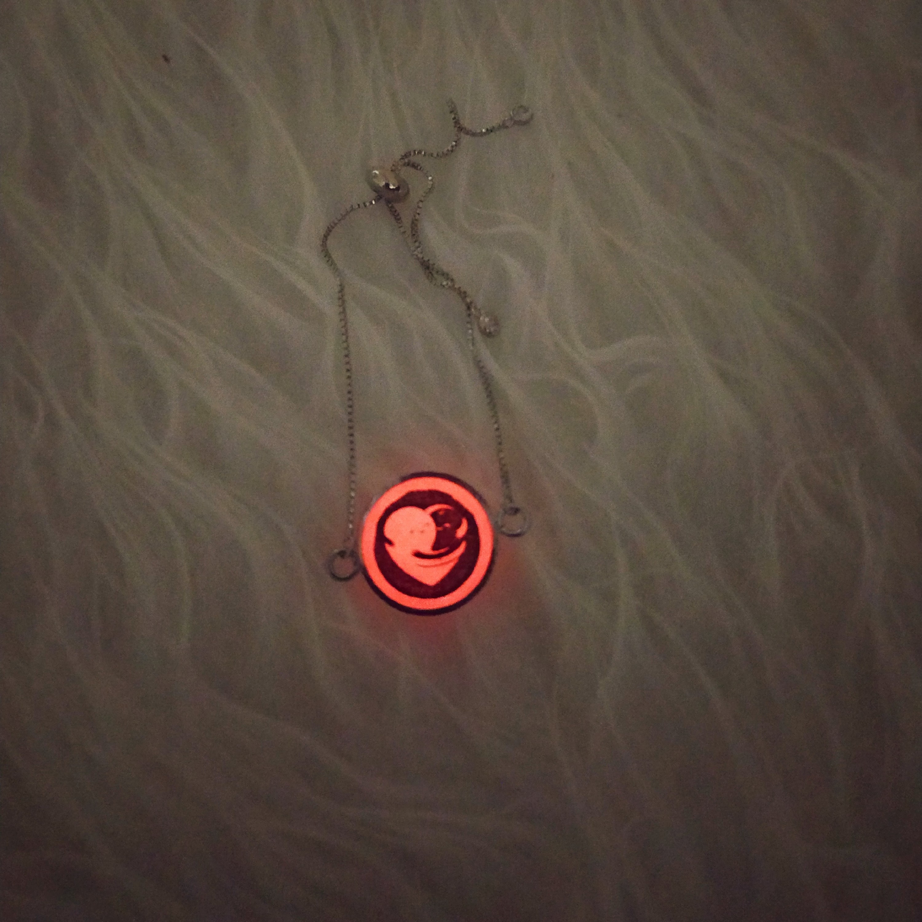 دستبند آسانسوری شبتاب قلب