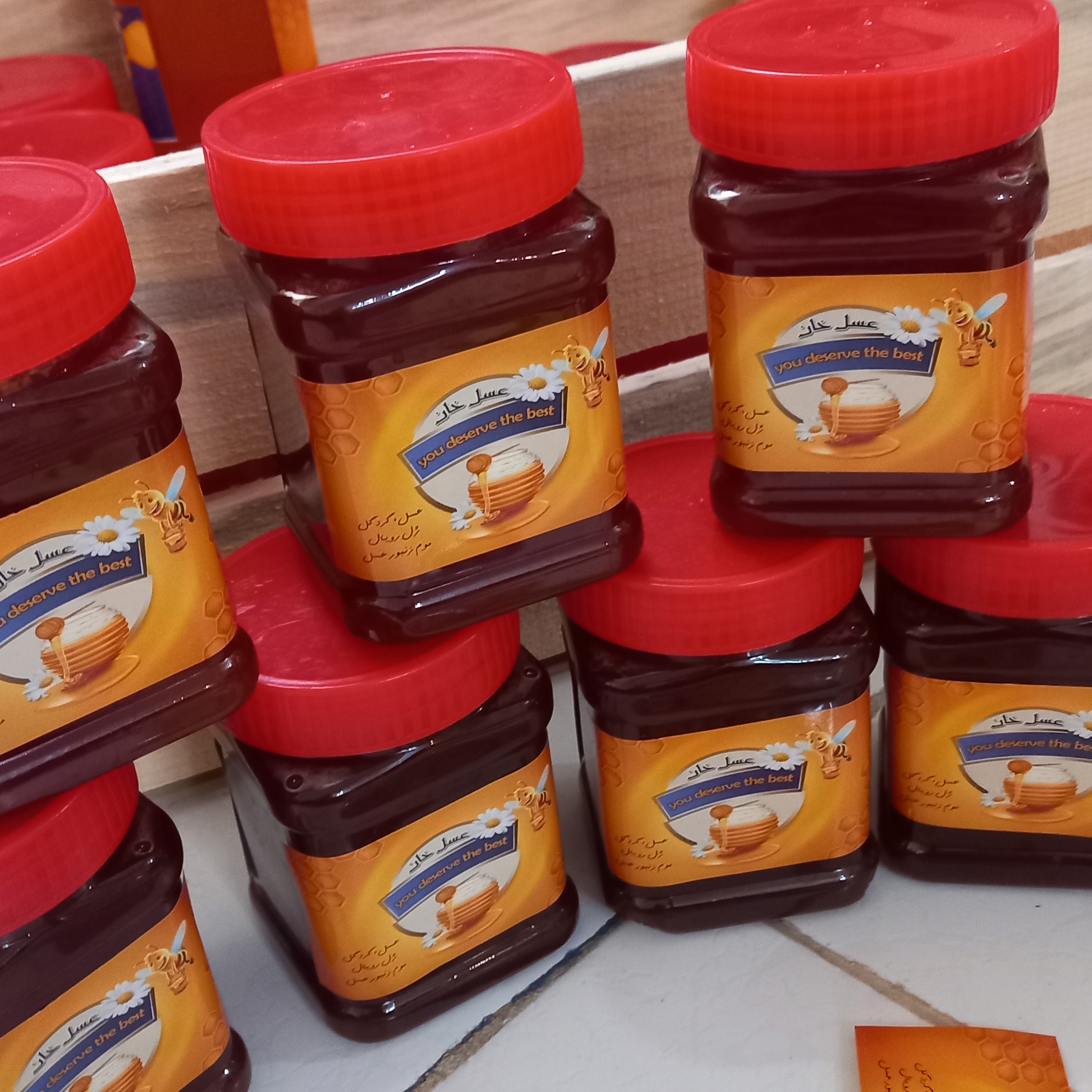 عسل ترنجبین ارگانیک و طبیعی بدون افزودنی ...محصولی از کندوها استان گلستان