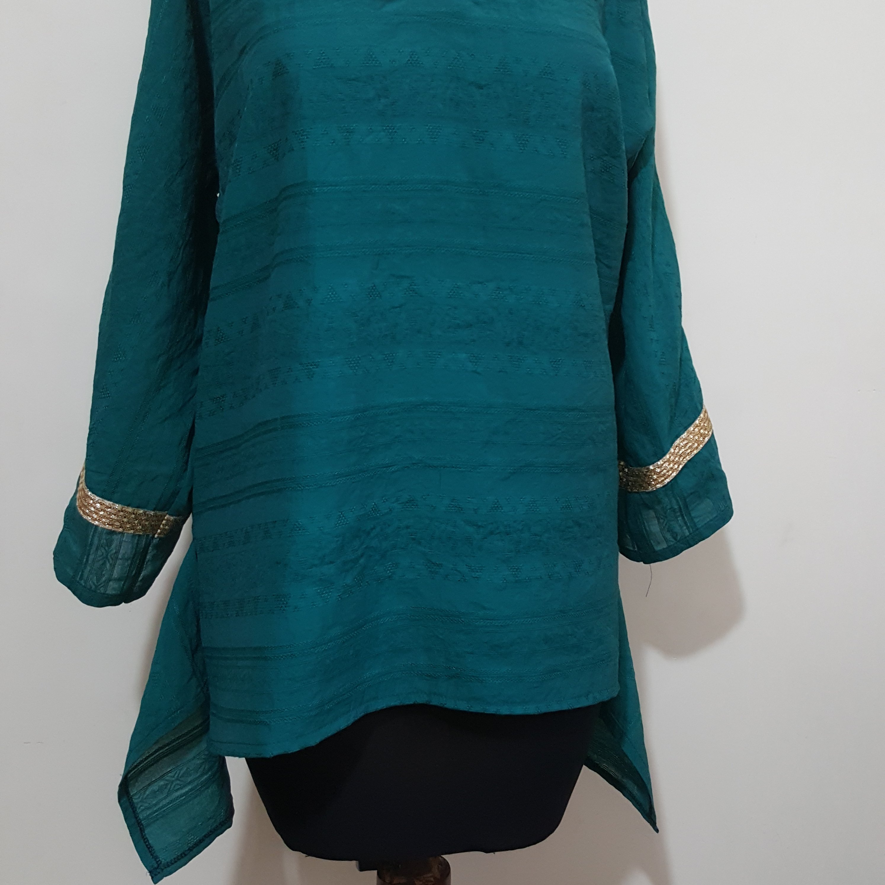 تونیک کتیبه