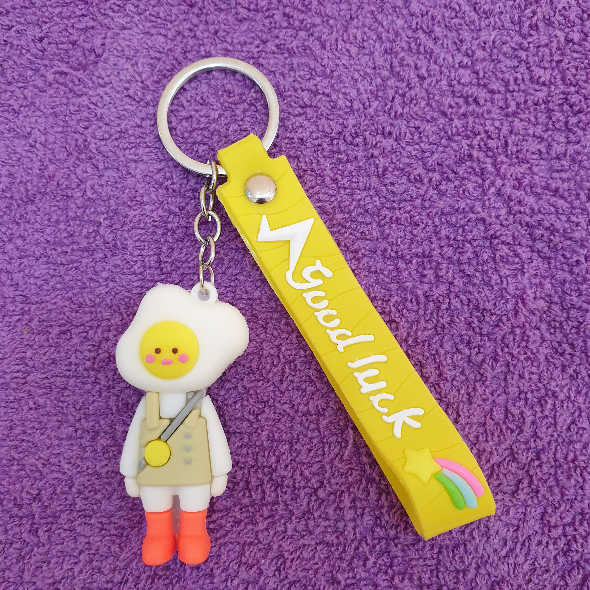 جاکلیدی مدل سیلیکونی طرح دوستان اوو آدمک با لباس تخم مرغی کد DB20