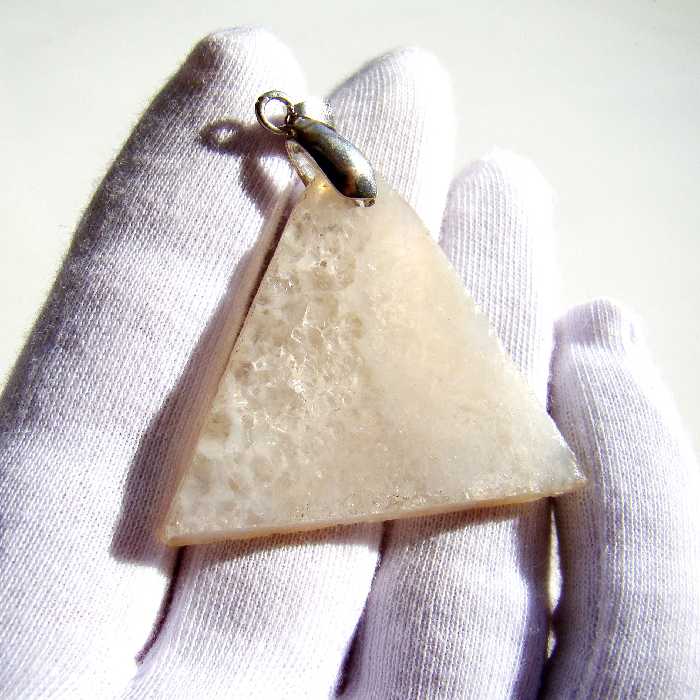 گردنی عقیق تراش 3 گوش 