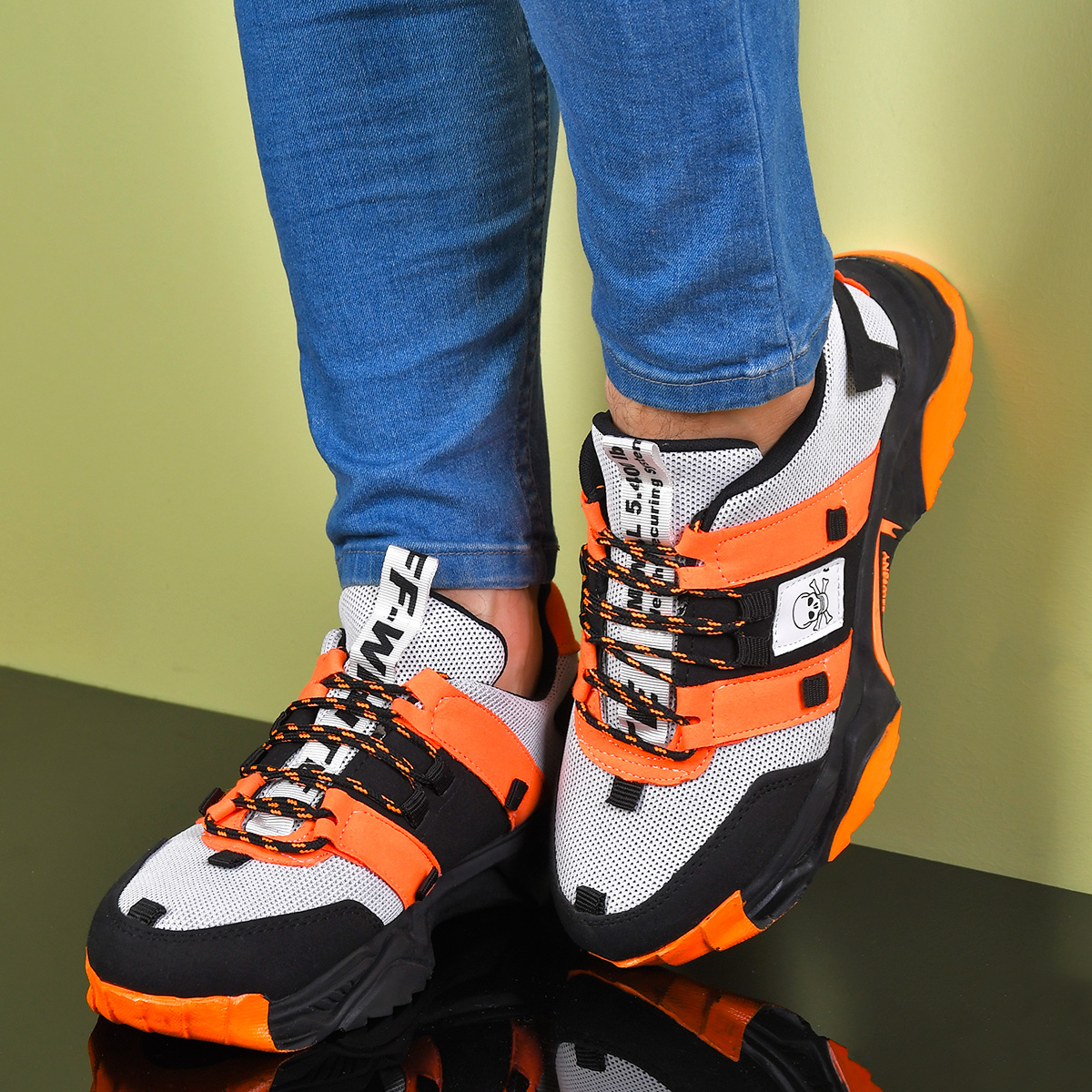 کفش مشکی نارنجی مردانه مدل Sadra