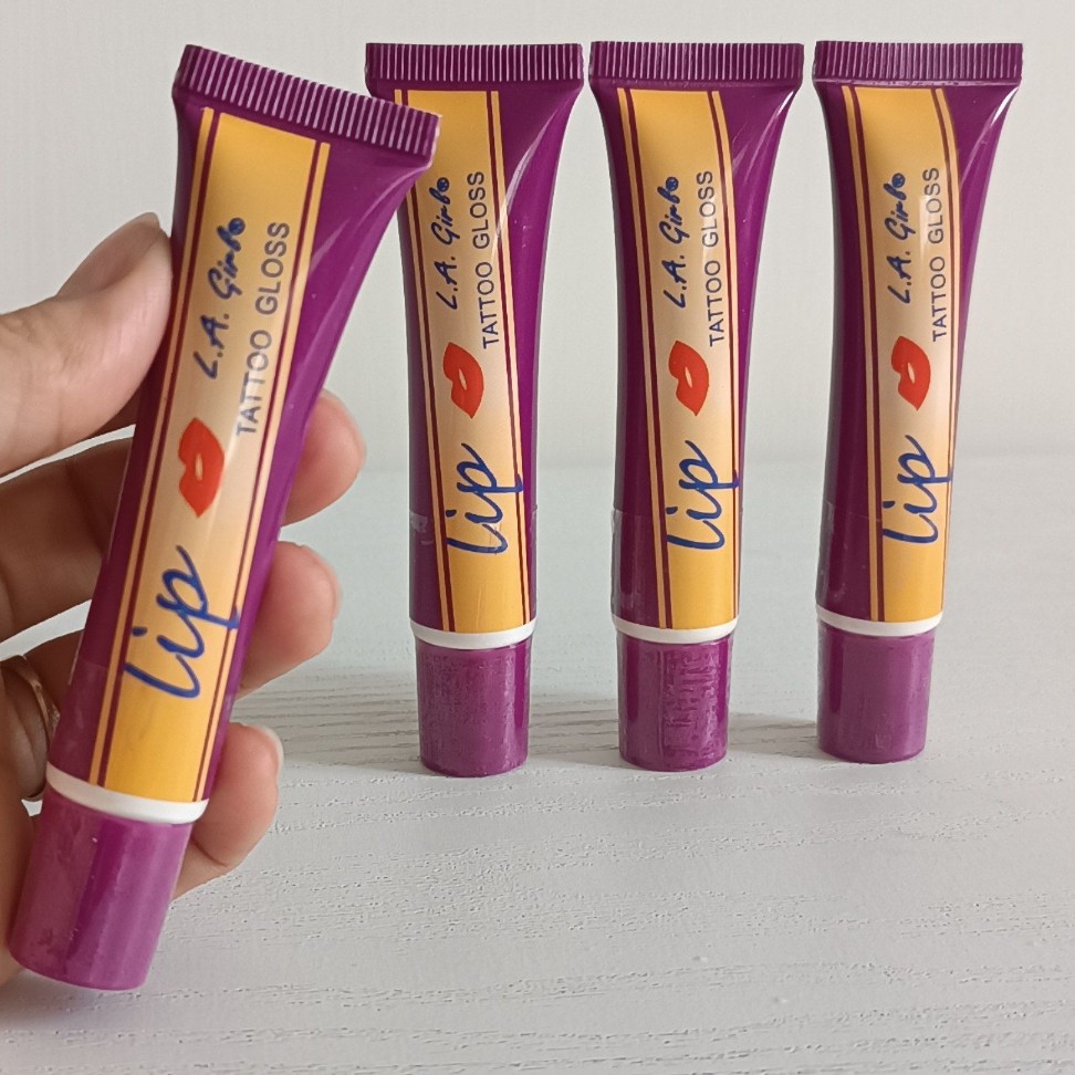 ماسک لب تیوپی