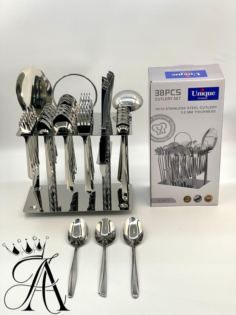 سرویس قاشق وچنگال پایه دار برند یونیک اصل وارداتی 38 تکه